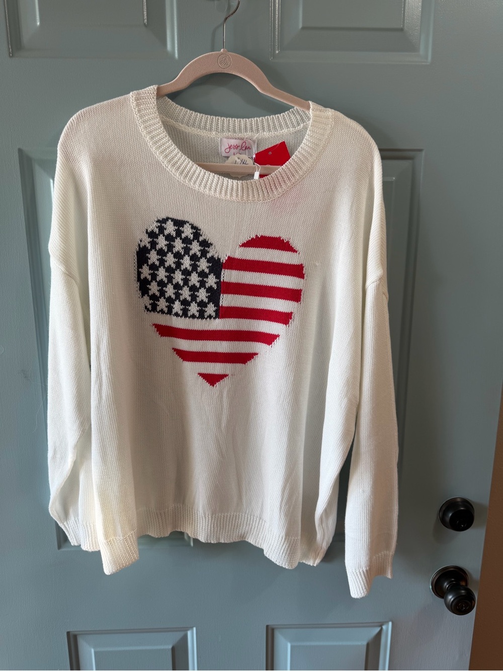 Patriotic women’s sweater L/XL NWT